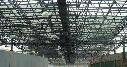 佳木斯听网架公司的名目师阐述其网架的季节个性